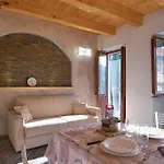 Canova Terra - For 4 People With Outdoor Space *